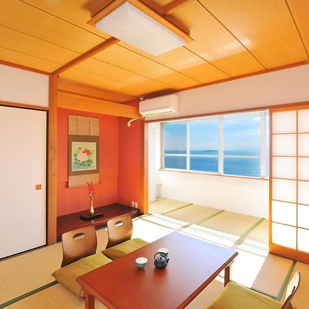 אטאמי Onsen Hostel Hinoemi מראה חיצוני תמונה