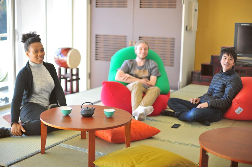 אטאמי Onsen Hostel Hinoemi מראה חיצוני תמונה