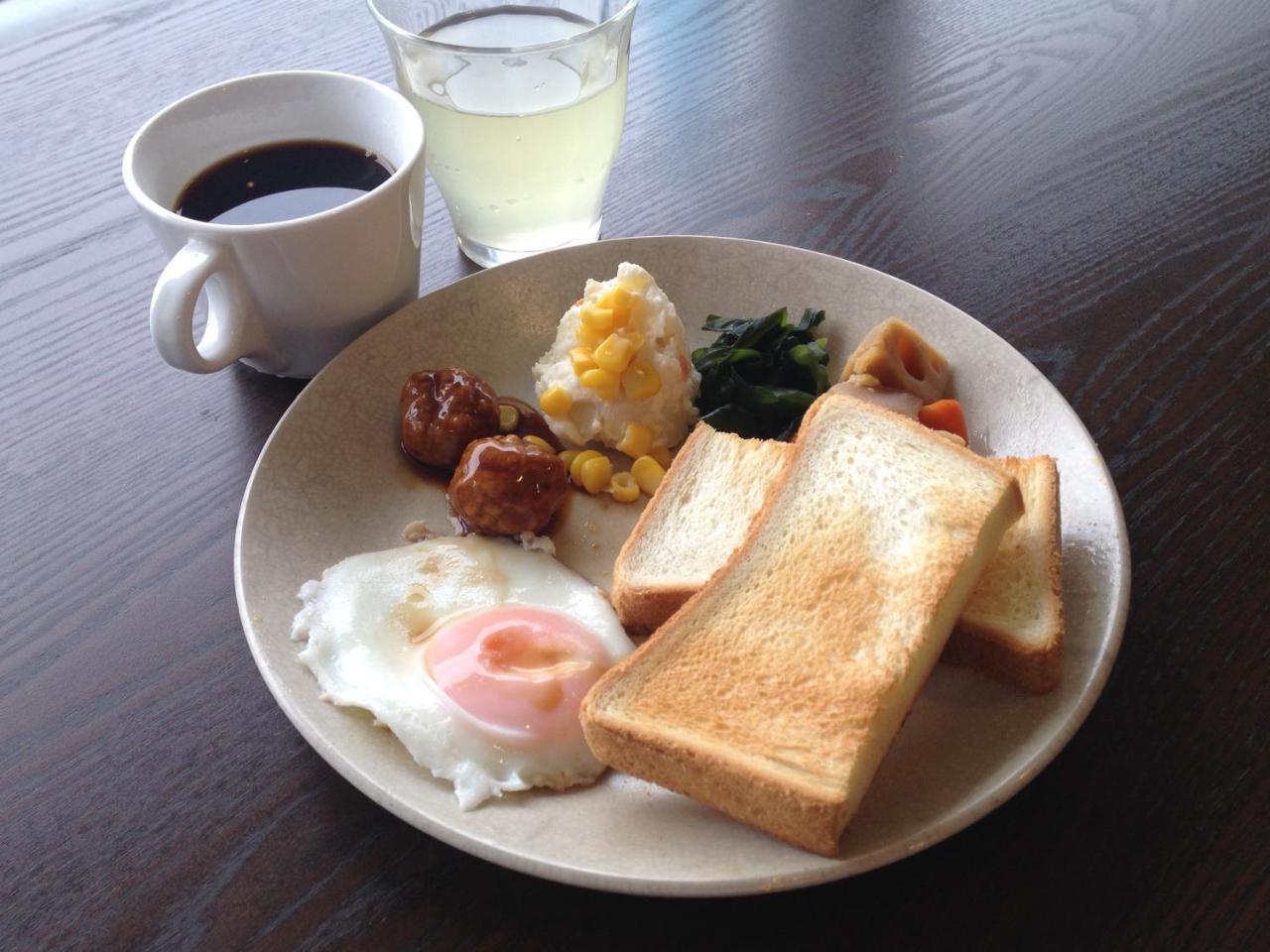 אטאמי Onsen Hostel Hinoemi מראה חיצוני תמונה