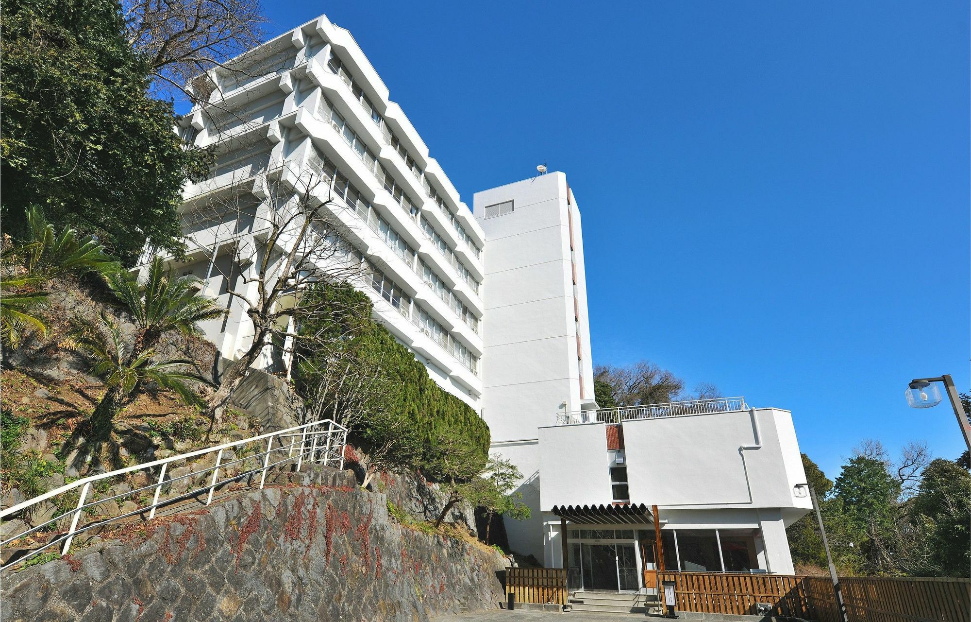 אטאמי Onsen Hostel Hinoemi מראה חיצוני תמונה