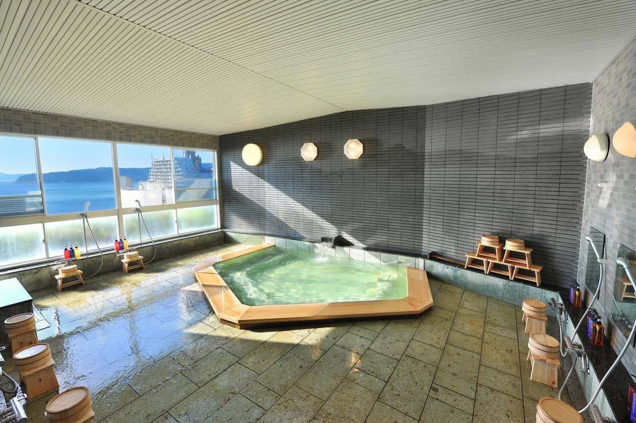 אטאמי Onsen Hostel Hinoemi מראה חיצוני תמונה