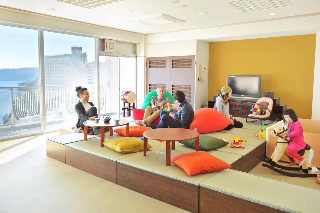 אטאמי Onsen Hostel Hinoemi מראה חיצוני תמונה